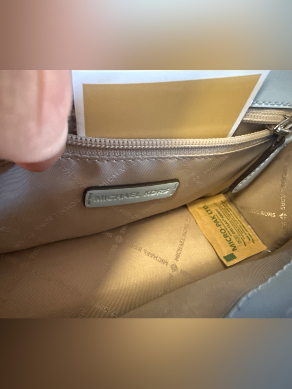 Michael Kors Jet Set - Medium Full Flap Crossbody Bag - Pale Ocean Blue Monogram - Picture 12 of 16